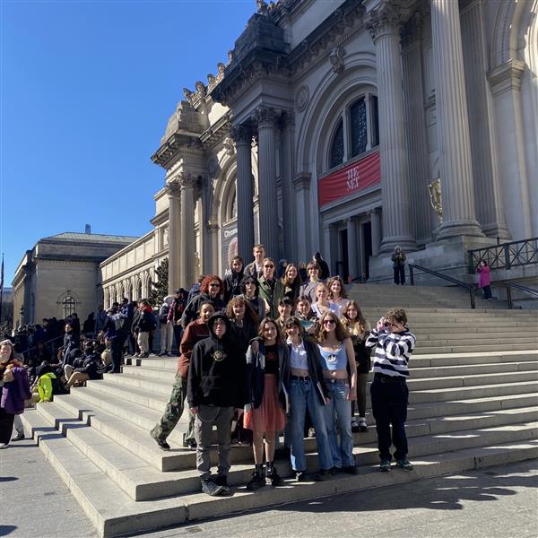  students on steps at Met 